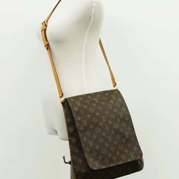 LOUIS VUITTON Monogram Musette Crossboy Bag - Picture 5 of 12